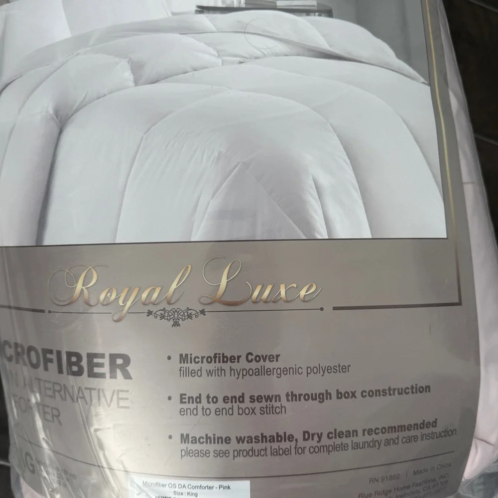 🆕 Royal Luxe King Size Microfiber Down Alternative Comforter 🌸 Light Pink –🌸NWT